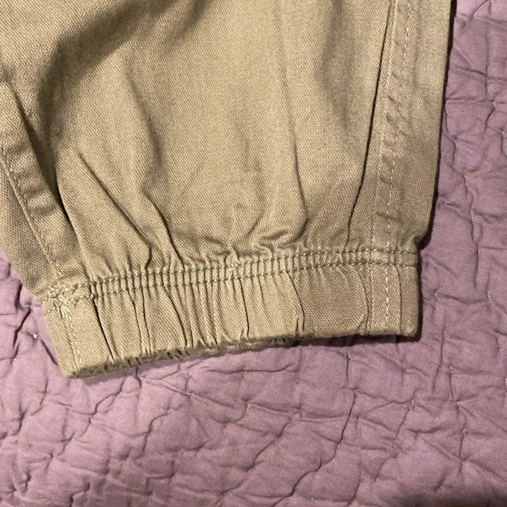 Gap cotton blend joggers, NWOT - Picture 5 of 6